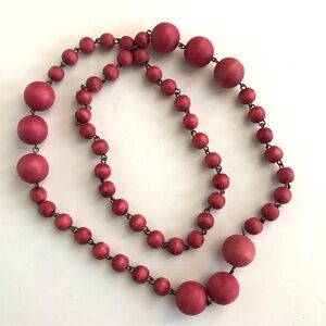 Chic Pink Beaded Necklace